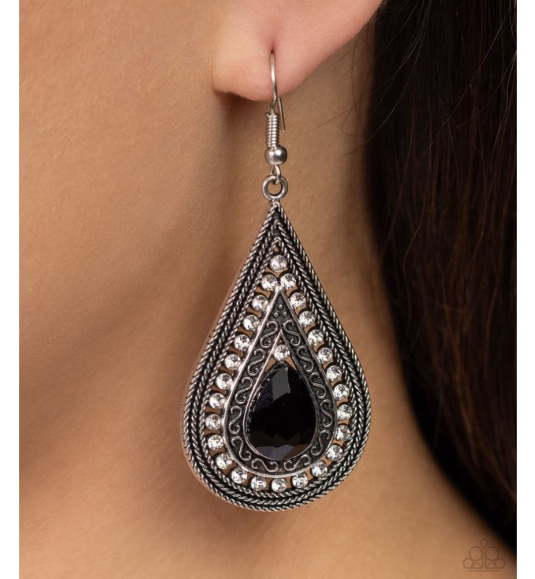 Metro Masquerade- Black Earrings