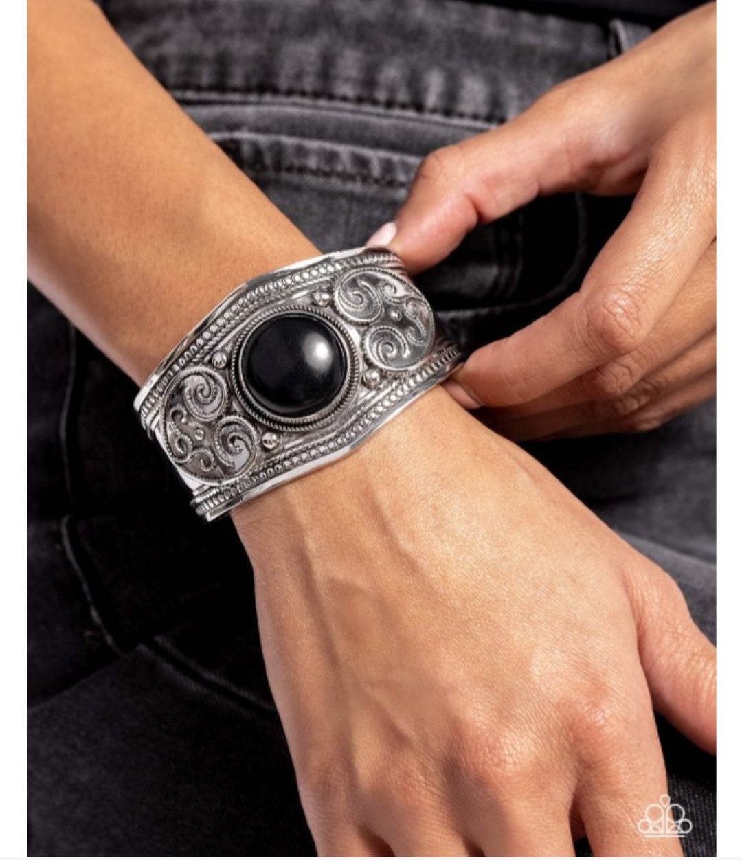 Prairie Romance- Black Bracelet