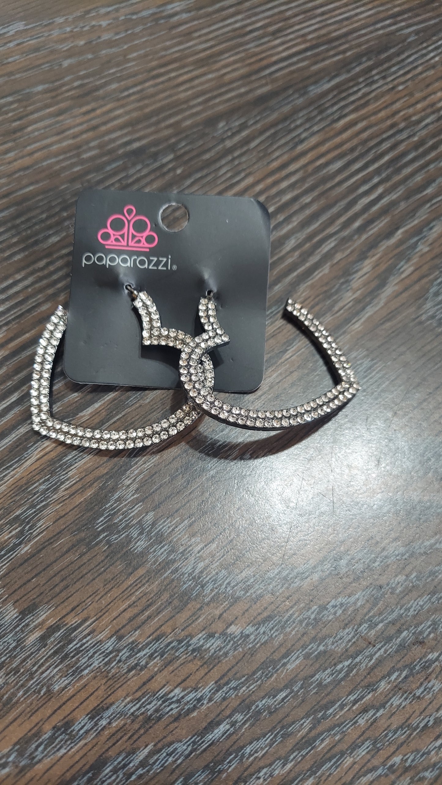 Amore to Love- Black Earrings