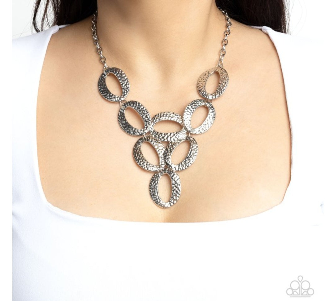 Oval the Limit- Silver Necklace