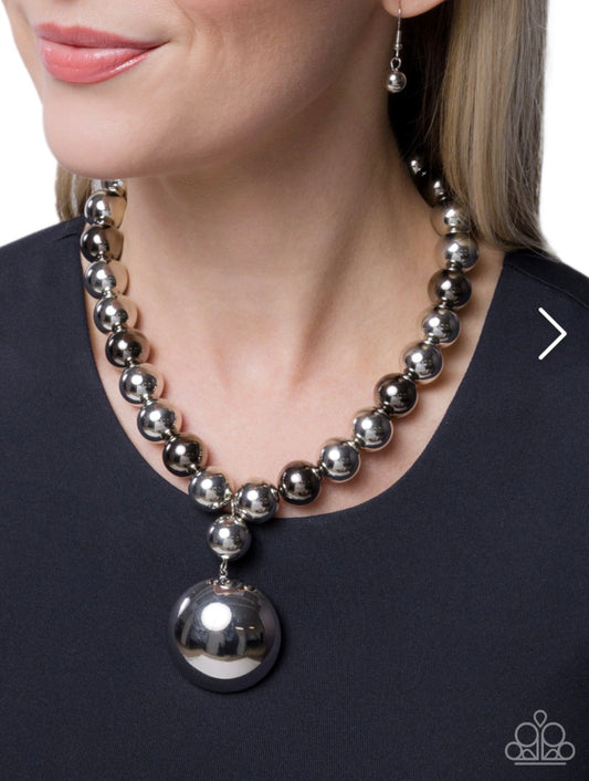Taking a Shine to Silver- Necklace