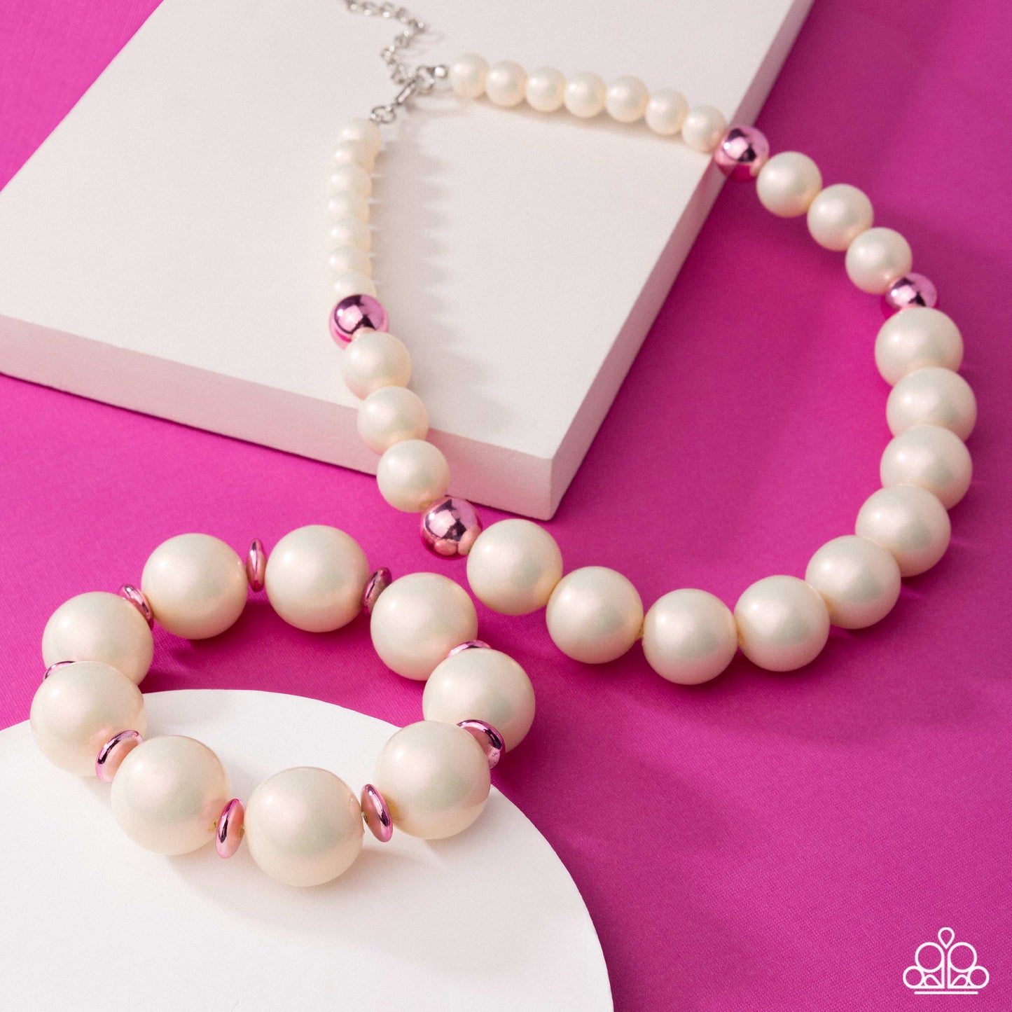 Pearl Platoon- Necklace and Bracelet set