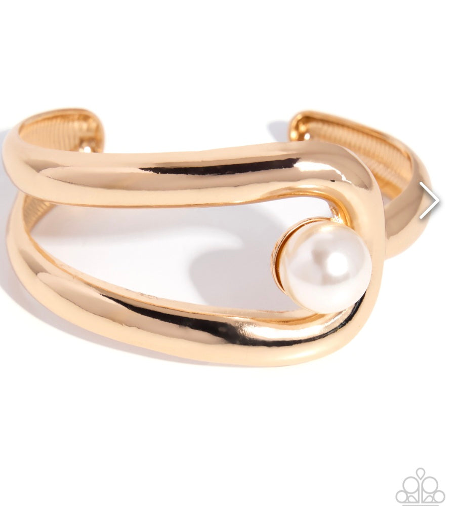 Sense of Grace- Gold Bracelet