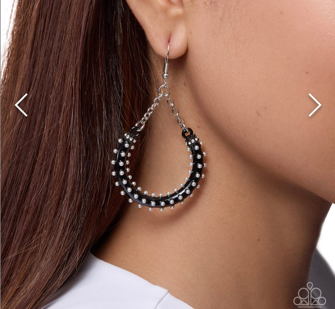 Peaceable Pearls- Black Earrings