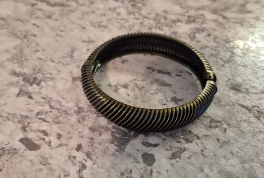 Quill Quencher- Brass Bracelet